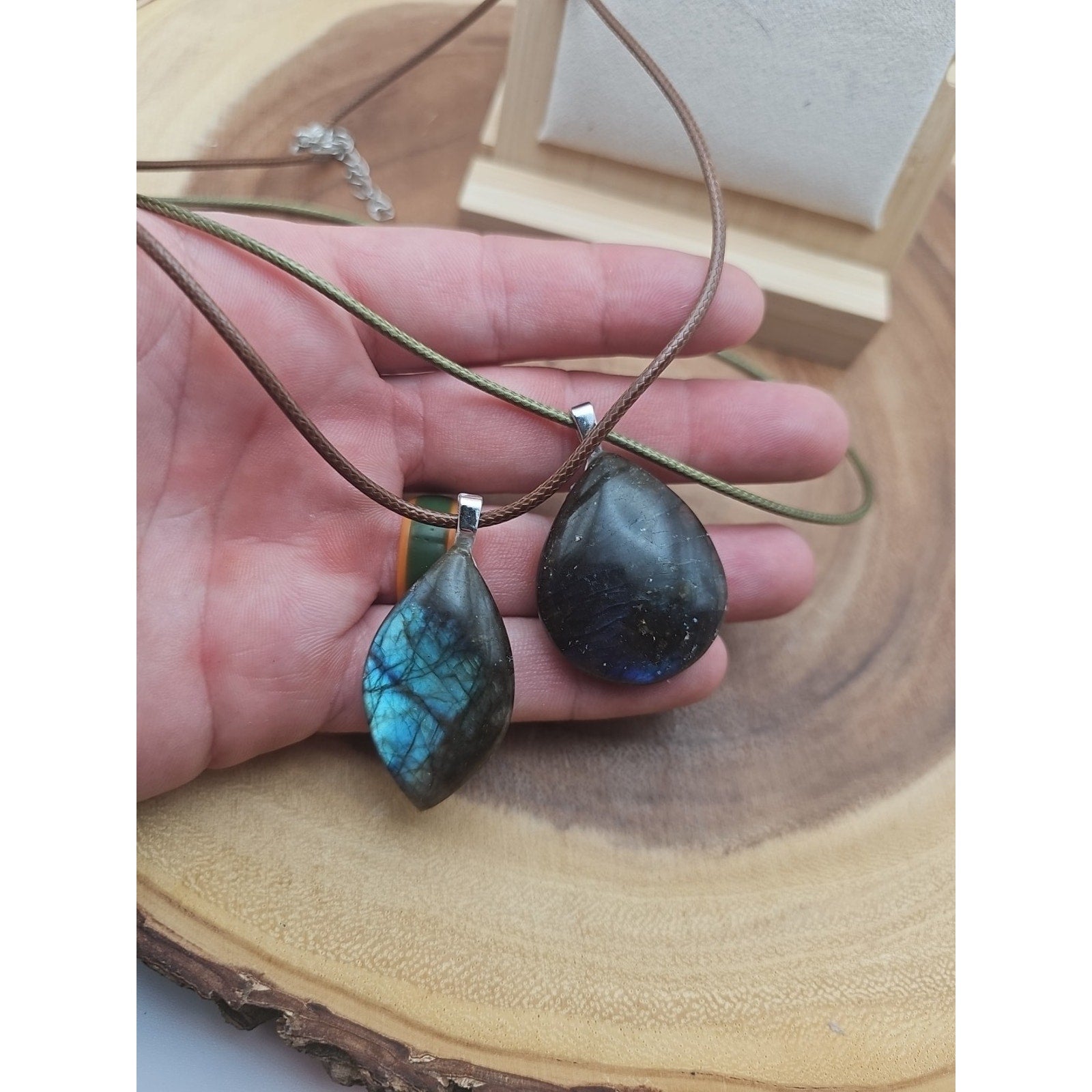 Labradorite Crystal Pendant 1 Each by CrystalCloud Company
