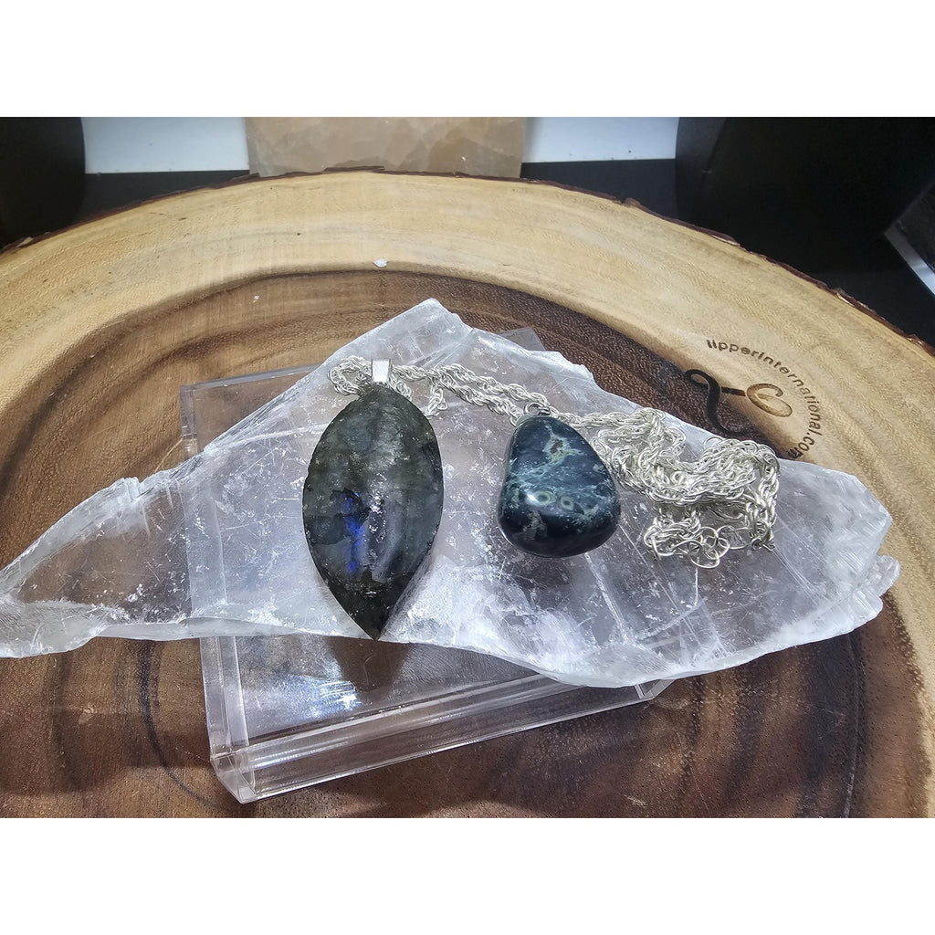 Labradorite & Jababa jasper set by CrystalCloud Company