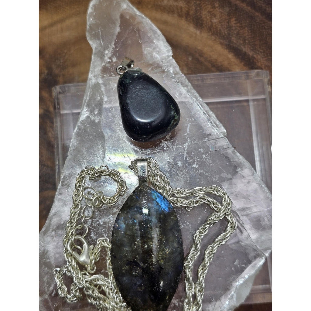Labradorite & Jababa jasper set by CrystalCloud Company