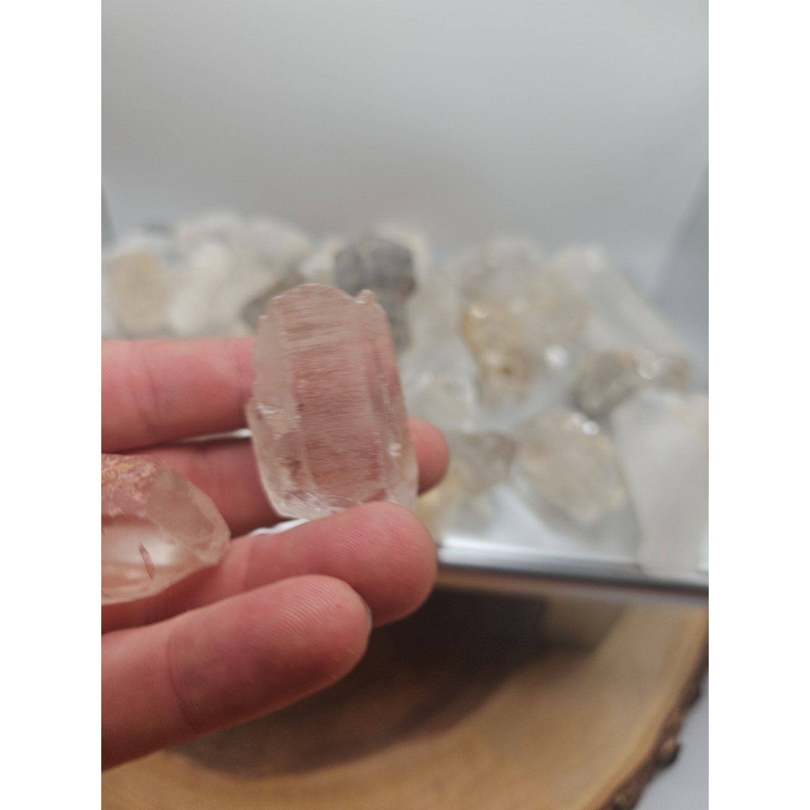 Quartz crystal points 1lb From Brazil by CrystalCloud Company