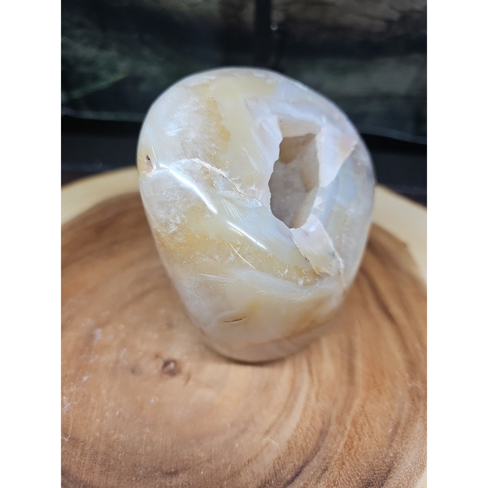 2.69LB 1Pcs Natural Agate Carnelian Quartz Crystal Decoration Geode by CrystalCloud Company