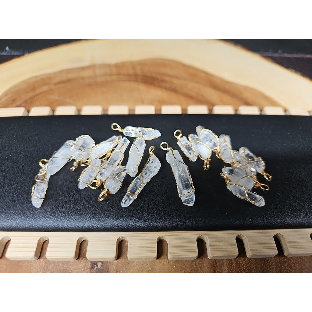 Wire Wrap Quartz Crystal Lot Of 19 by CrystalCloud Company