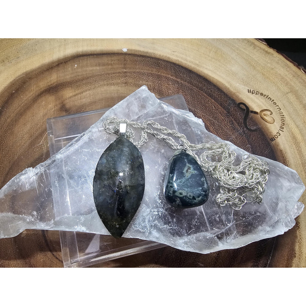 Labradorite & Jababa jasper set by CrystalCloud Company