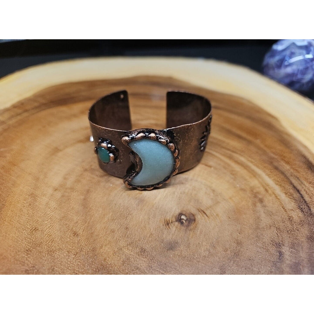 Moon Stone Bracelet by CrystalCloud Company