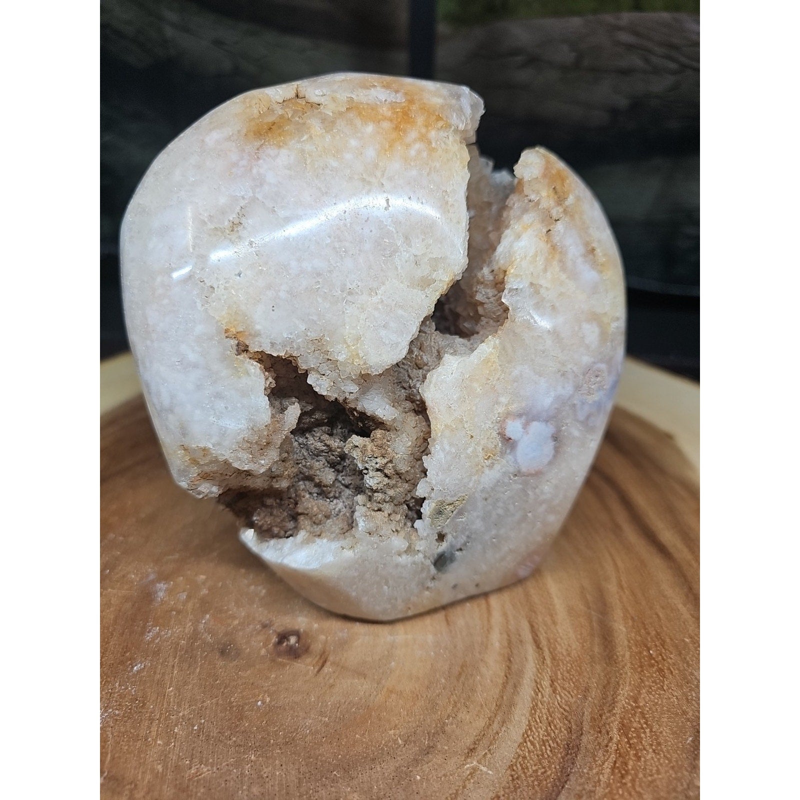 3.85LB 1Pcs Natural Agate Carnelian Quartz Crystal Decoration Geode by CrystalCloud Company