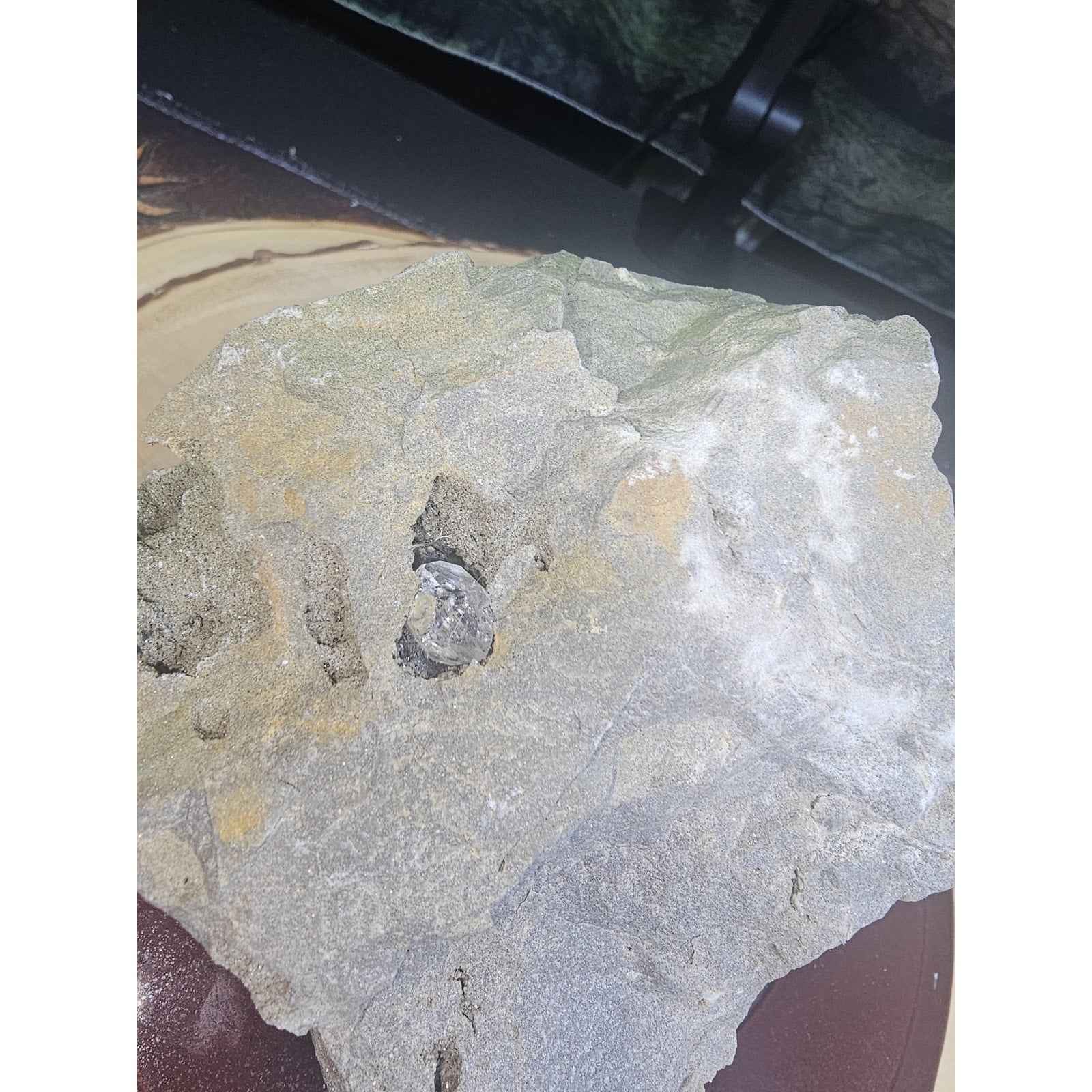 herkimer diamond rock by CrystalCloud Company