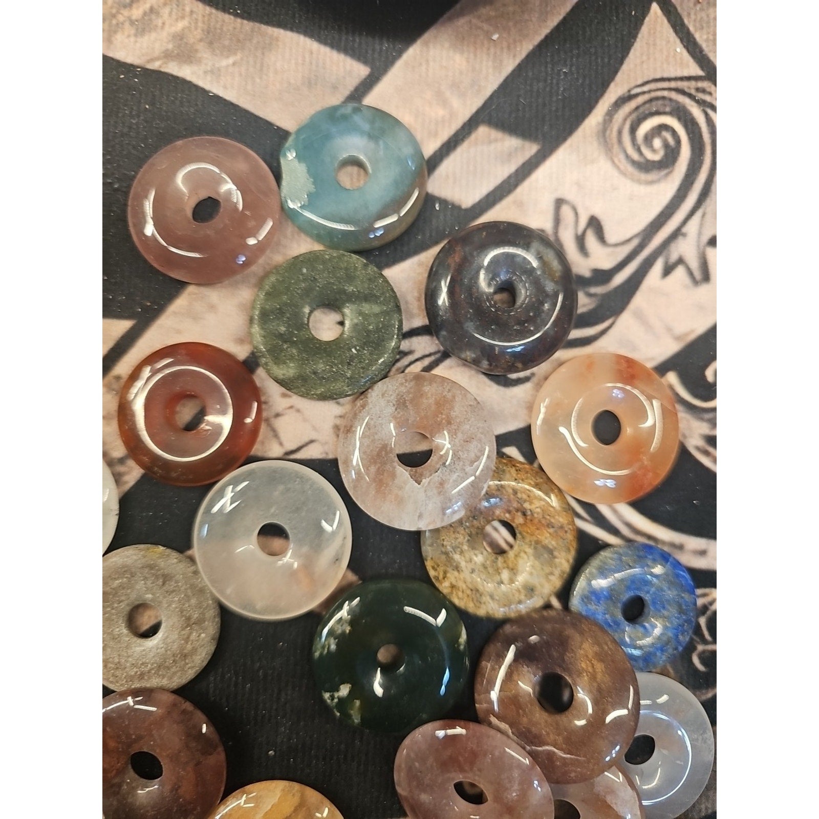36Pcs Natural Quartz Crystal Jasper Peace Lucky Buckle Mixed Stone Healing by CrystalCloud Company