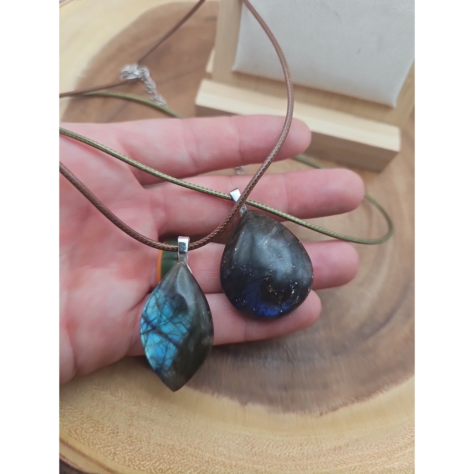 Labradorite Crystal Pendant 1 Each by CrystalCloud Company