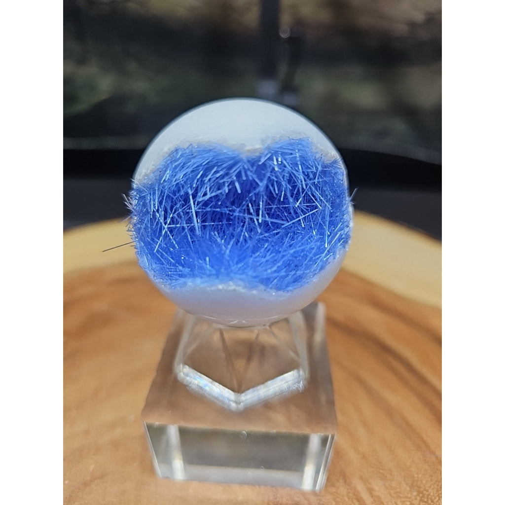 Magnesium phosphate Sphere W/Stand 154g 50mm by CrystalCloud Company