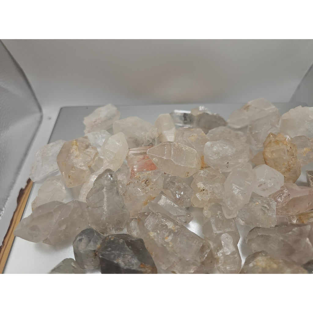 Quartz crystal points 1lb From Brazil by CrystalCloud Company