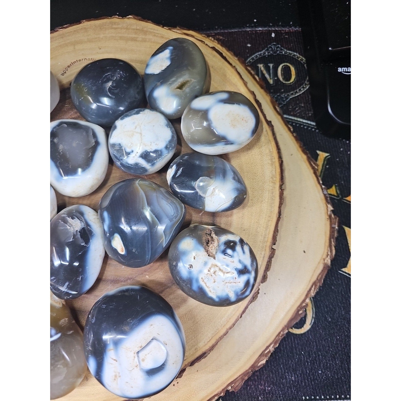 1each Natural Orca Agate Killer Whale Carnelian Crystal Heart Palm Healing by CrystalCloud Company