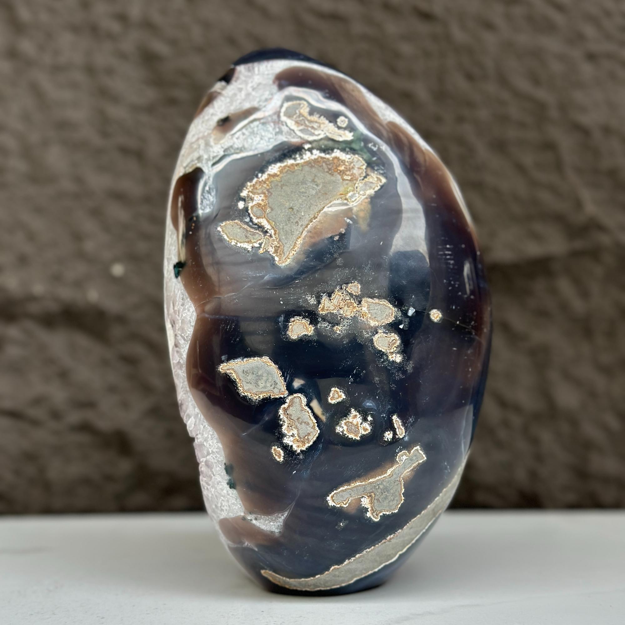 Agate & Amethyst Quartz Crystal Egg Cave