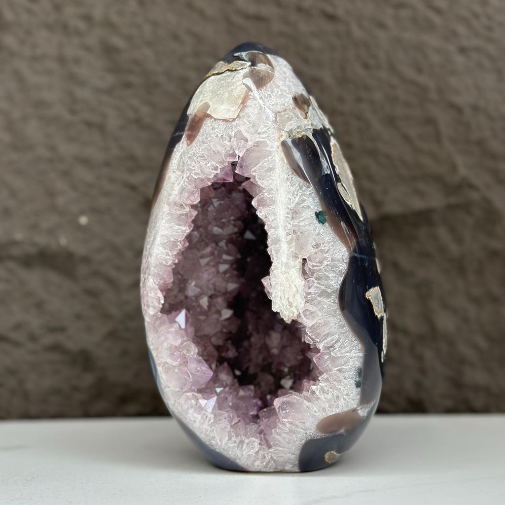 Agate & Amethyst Quartz Crystal Egg Cave
