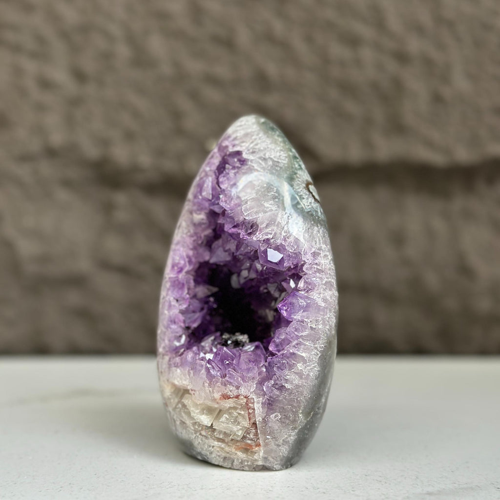 Natural Quartz Amethyst Geode Egg