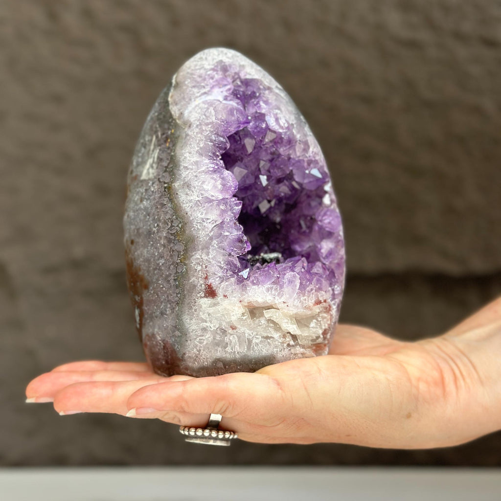 Natural Quartz Amethyst Geode Egg
