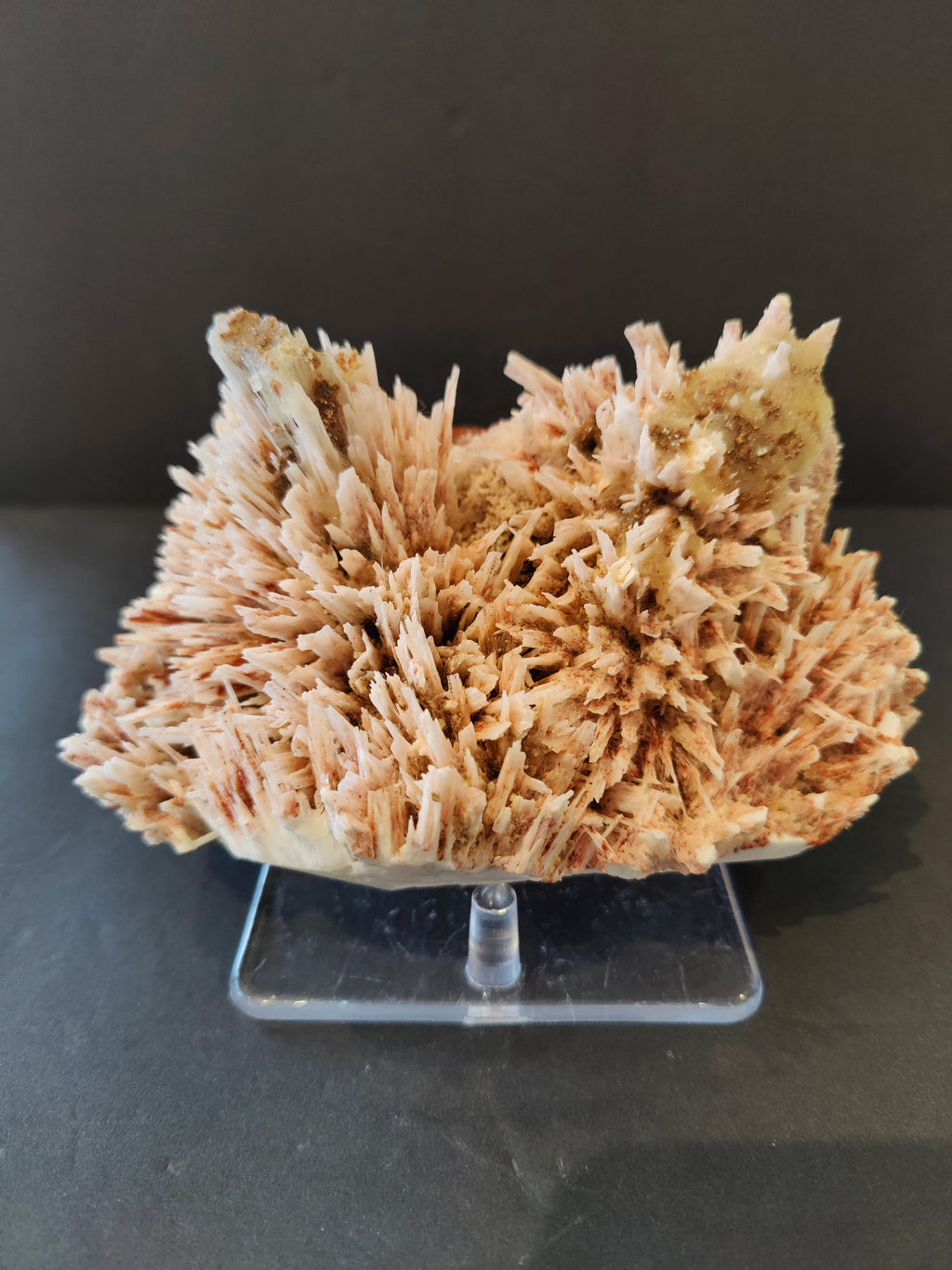 Red Mordenite with Stilbite Specimen 1,261g by Rare Earth Gallery