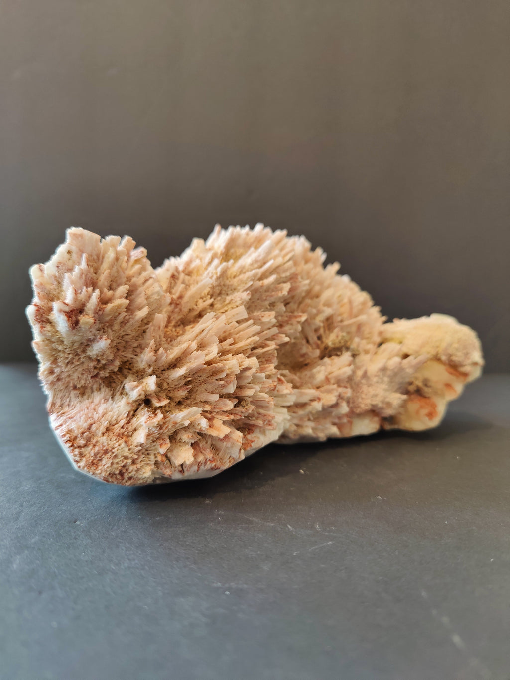 Red Mordenite with Stilbite Specimen 945g by Rare Earth Gallery