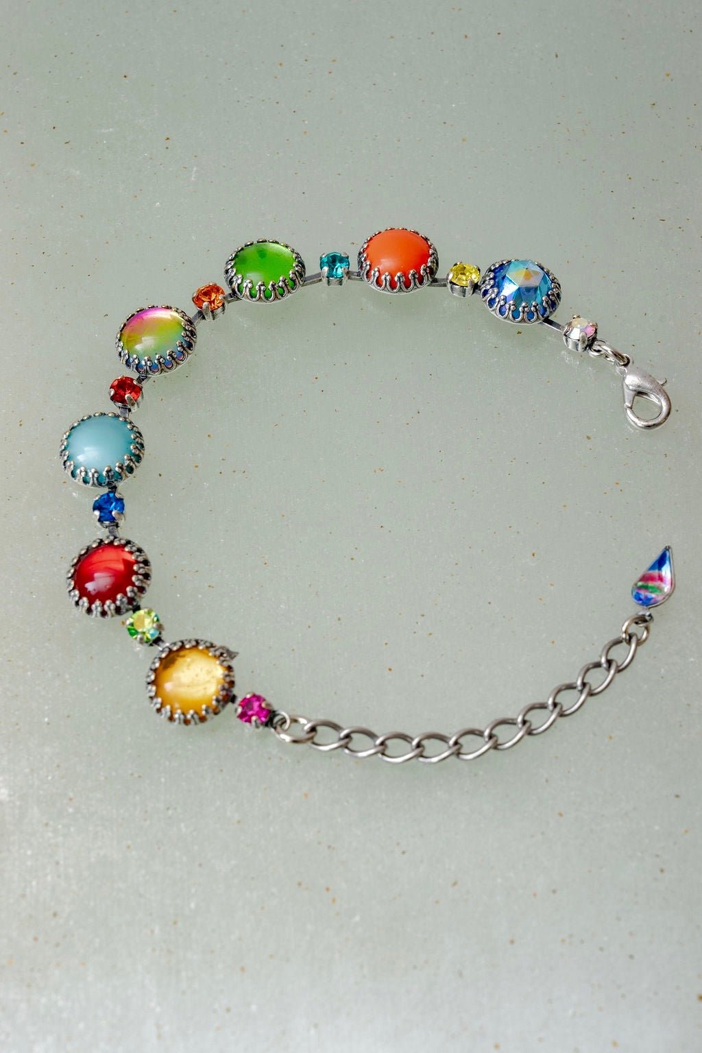 LAYERING BRACELET IN PAINT POT (SILVER)
