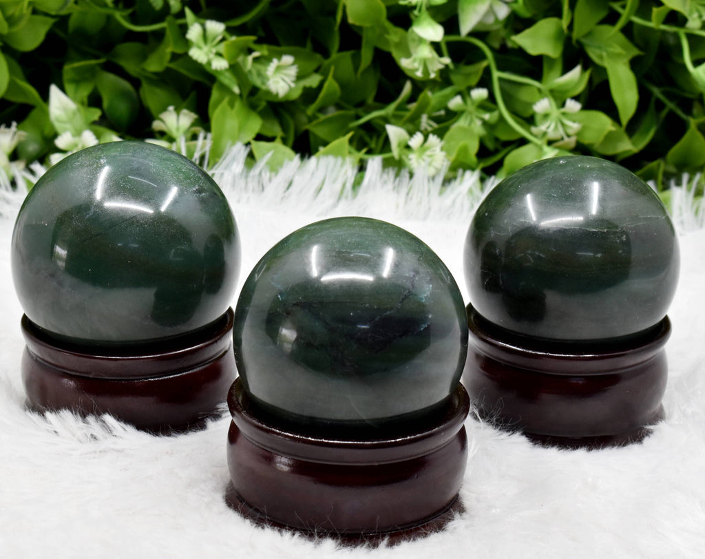 1Pc Green Jade Sphere Crystal Ball Healing Sphere.