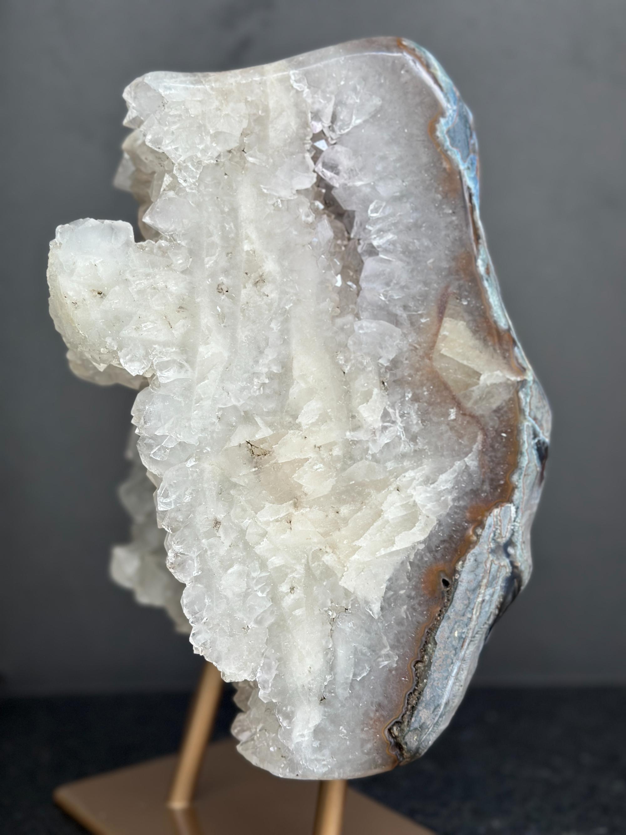 White Quartz With Metal Display Stand