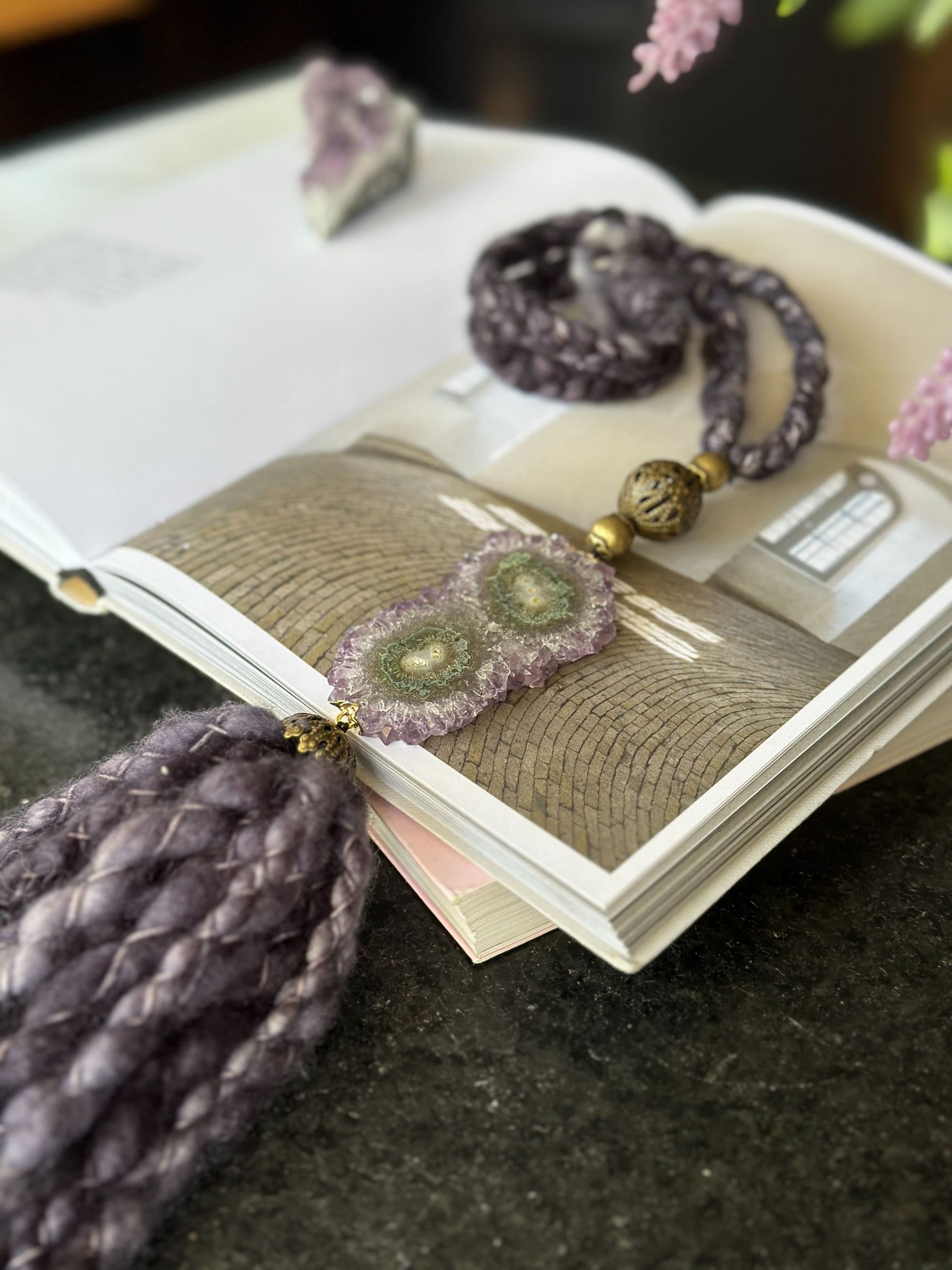 Wool Tassels with Amethyst Crystal Stalactite for Boho Decoration, Wall Hanging Tassels, Natural Merino Wool and Crystals Garland