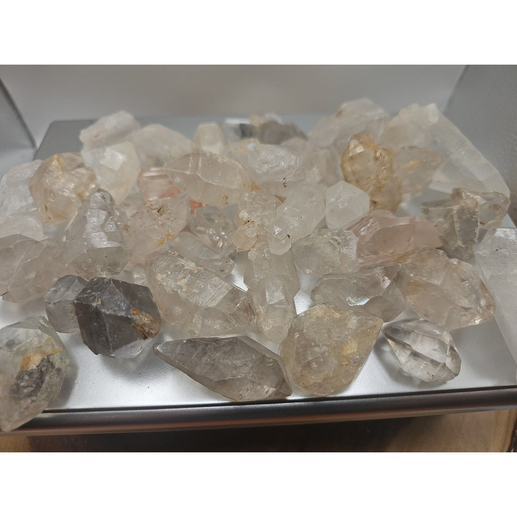 Quartz crystal points 1lb From Brazil by CrystalCloud Company
