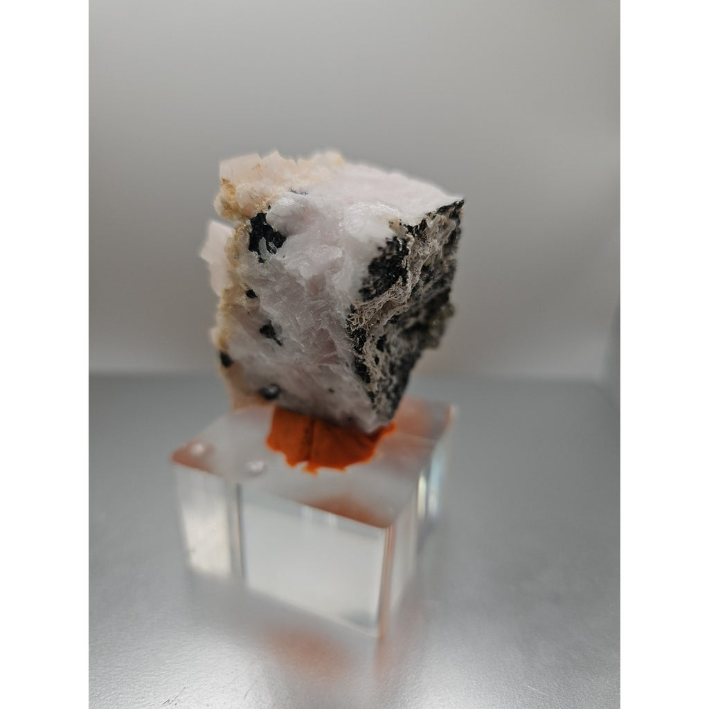 Mangano Calcite Peru 136grams by CrystalCloud Company