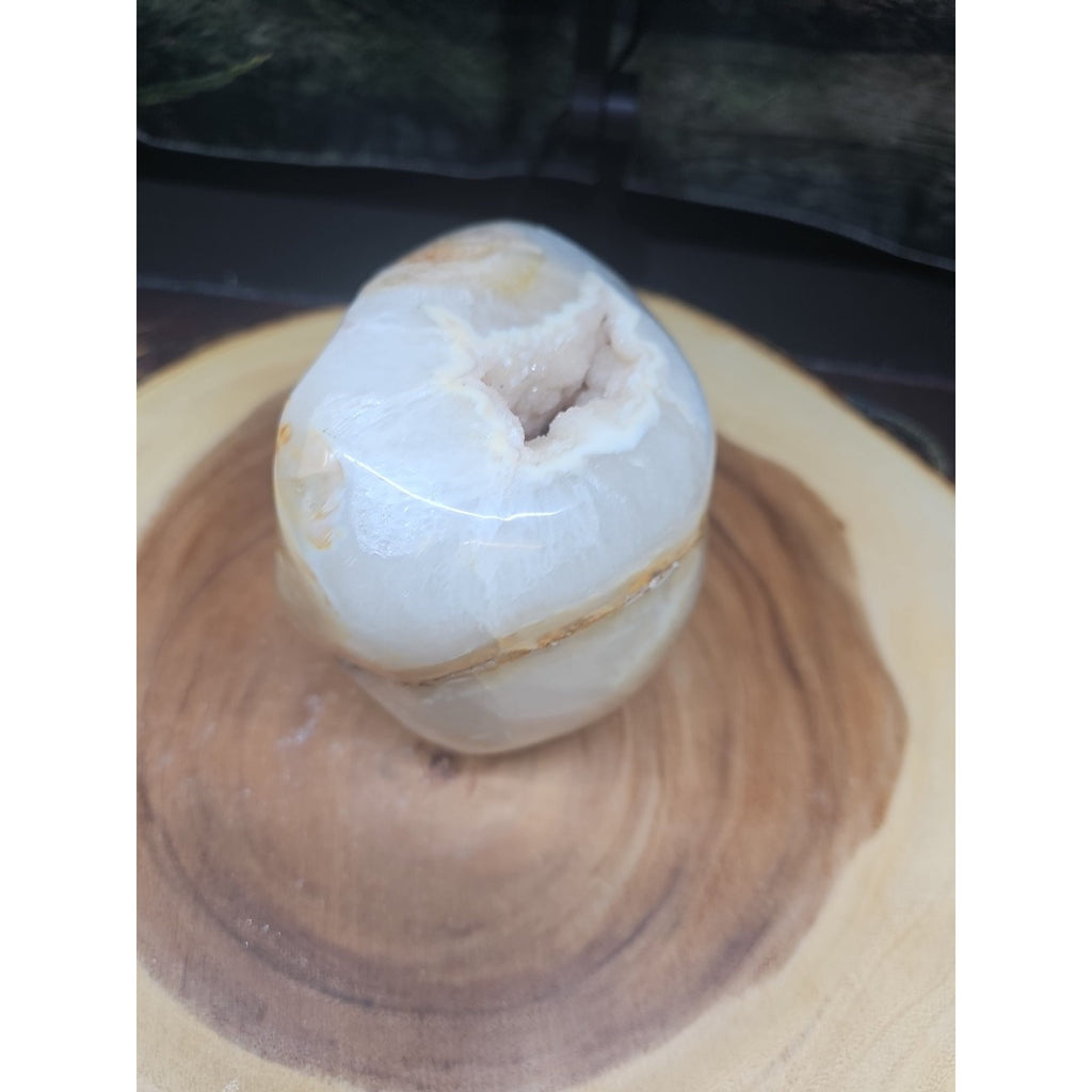 Natural 4.71lb Agate Carnelian Quartz Crystal Geode by CrystalCloud Company