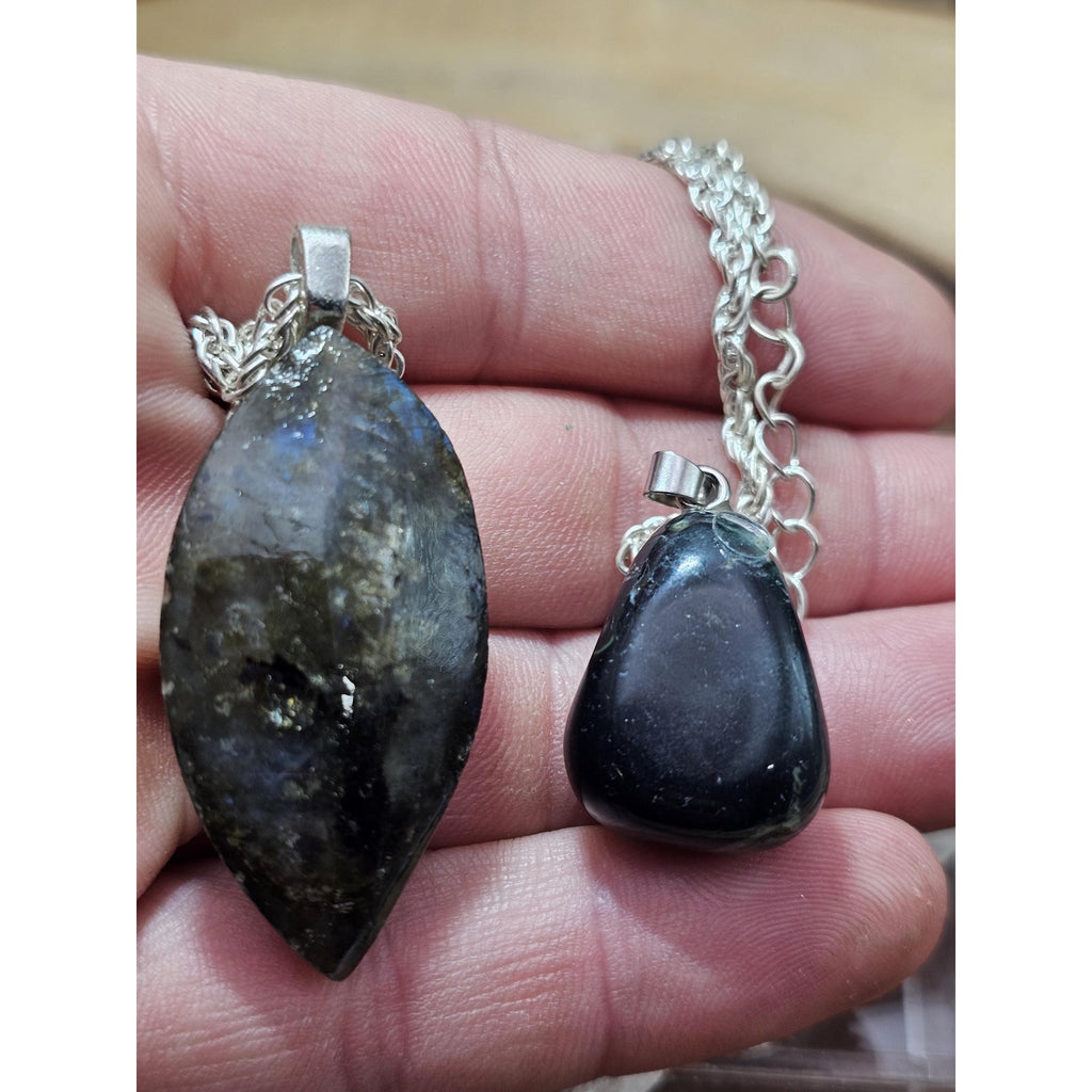 Labradorite & Jababa jasper set by CrystalCloud Company